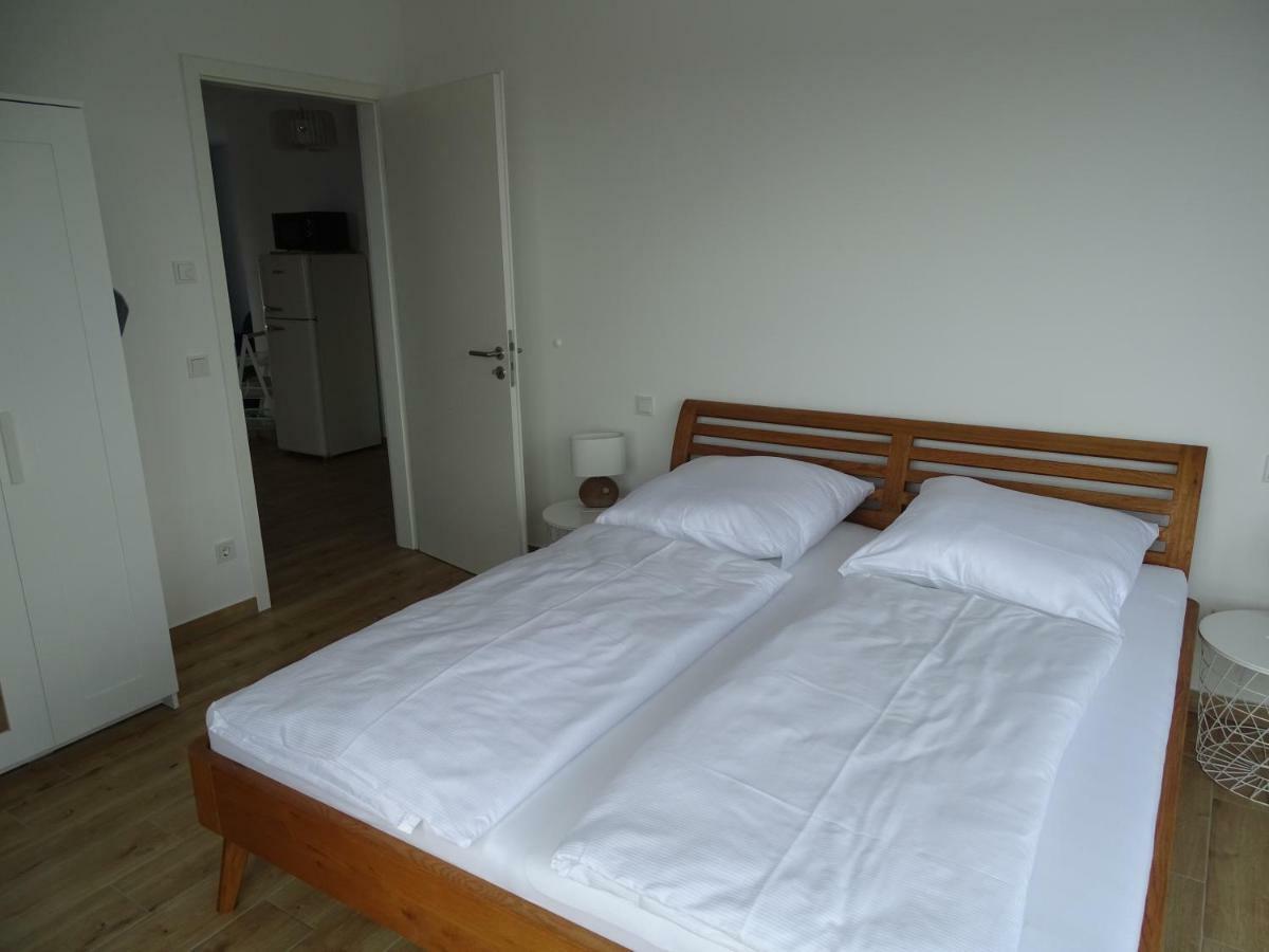 Feriendomizil Am Stoermthaler See, Lagovida, Leipziger Neuseenland, Grosspoesna, Privatstrand Exteriör bild