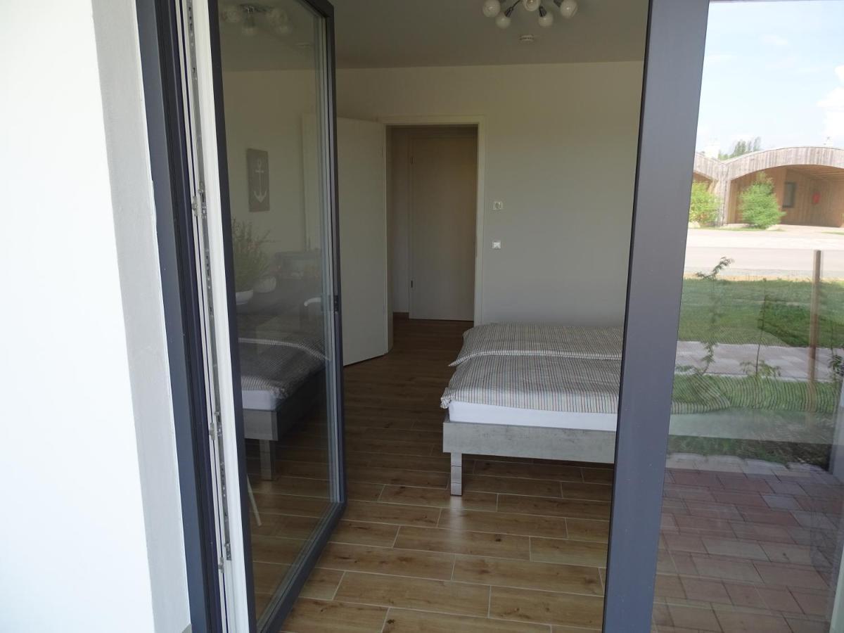Feriendomizil Am Stoermthaler See, Lagovida, Leipziger Neuseenland, Grosspoesna, Privatstrand Exteriör bild